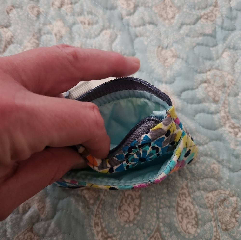 Vera Bradley Change Purse - Picture 2 of 5